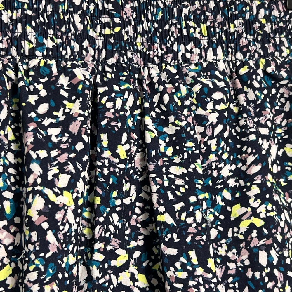 Athleta Print Pattern Athletic Shorts - image 4